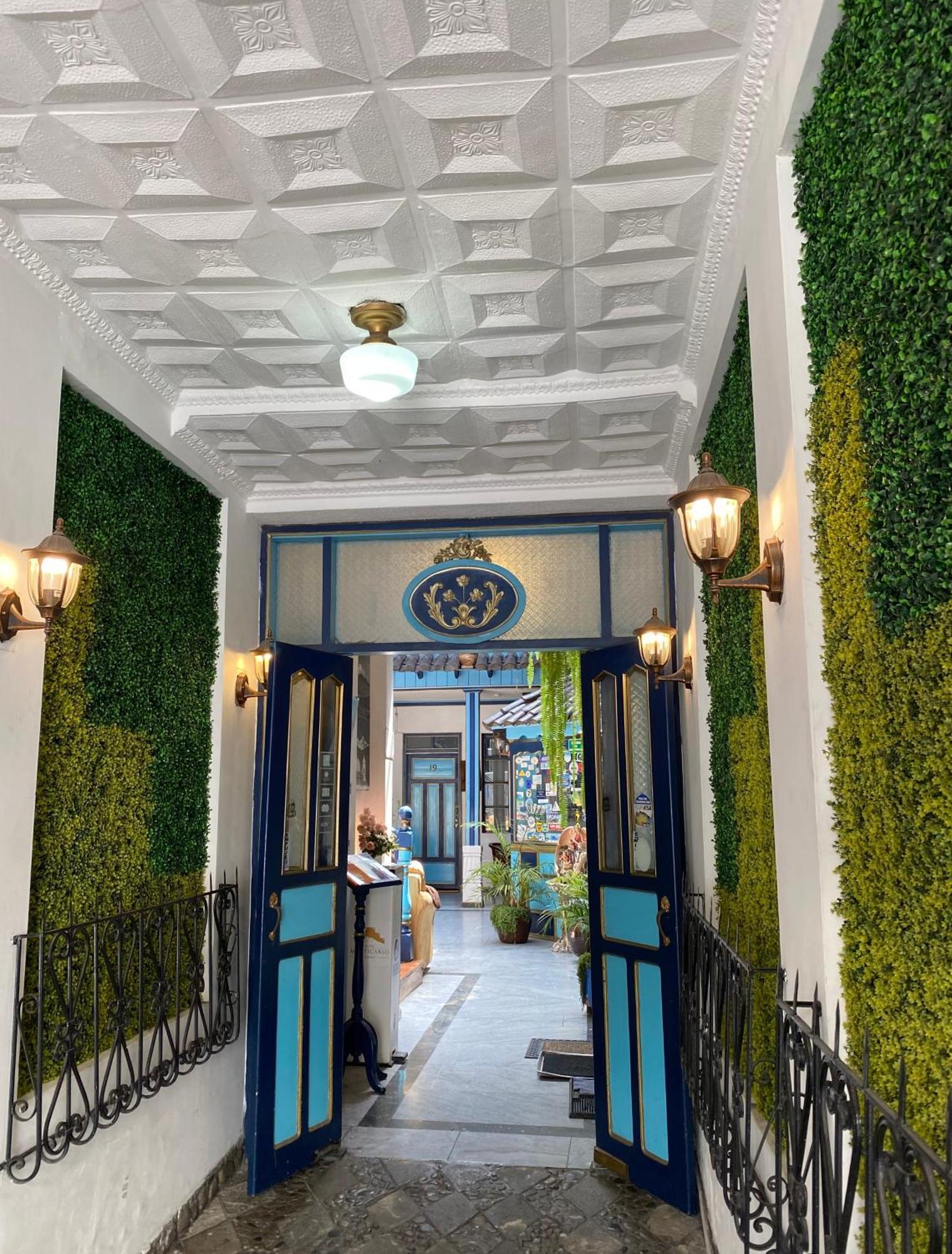 Hotel Montecarlo Riobamba Bagian luar foto