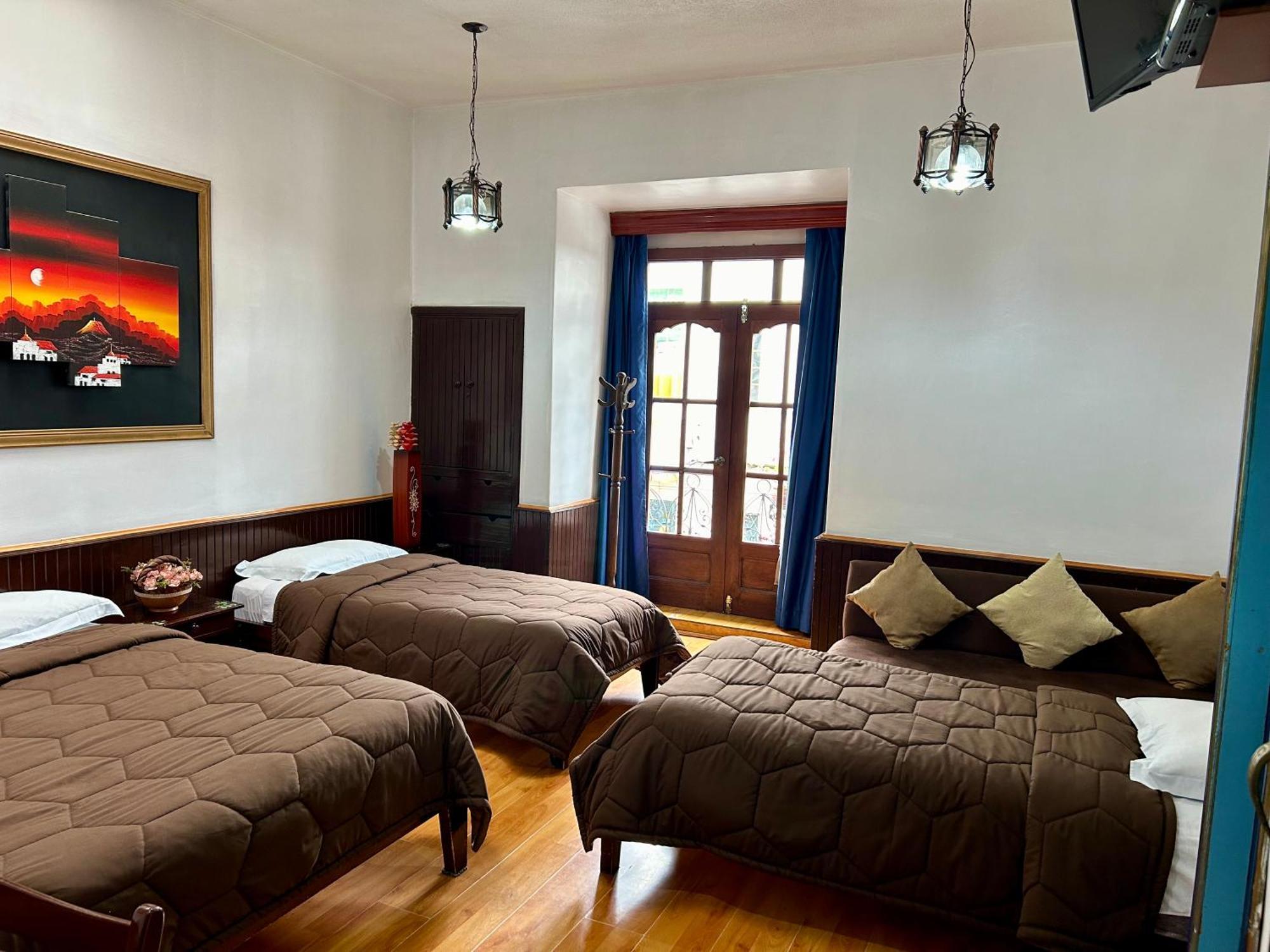 Hotel Montecarlo Riobamba Bagian luar foto