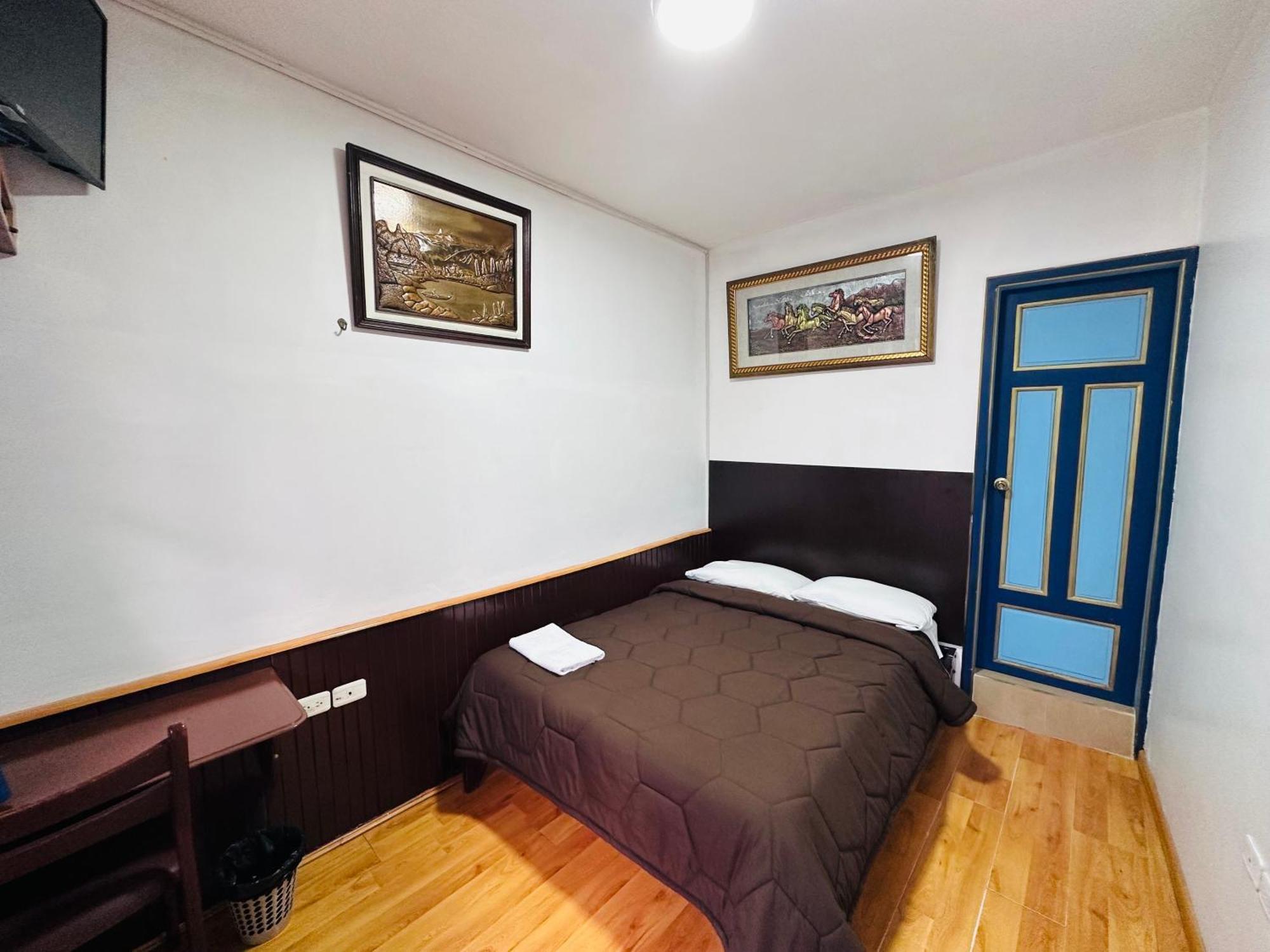 Hotel Montecarlo Riobamba Bagian luar foto