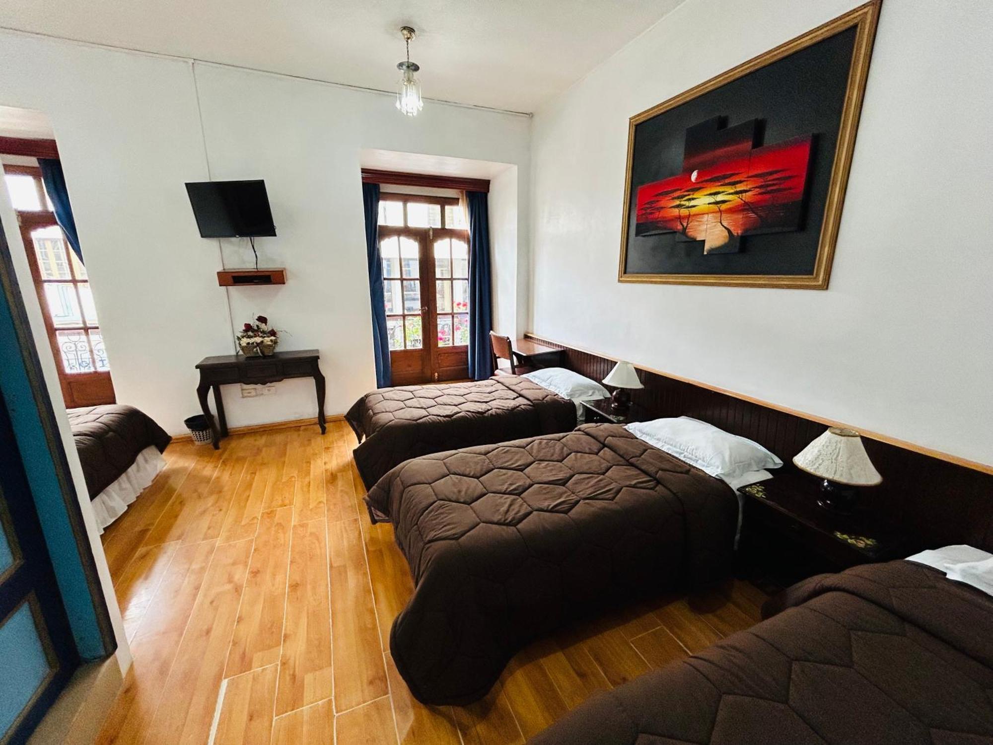 Hotel Montecarlo Riobamba Bagian luar foto