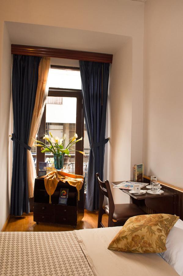 Hotel Montecarlo Riobamba Bagian luar foto