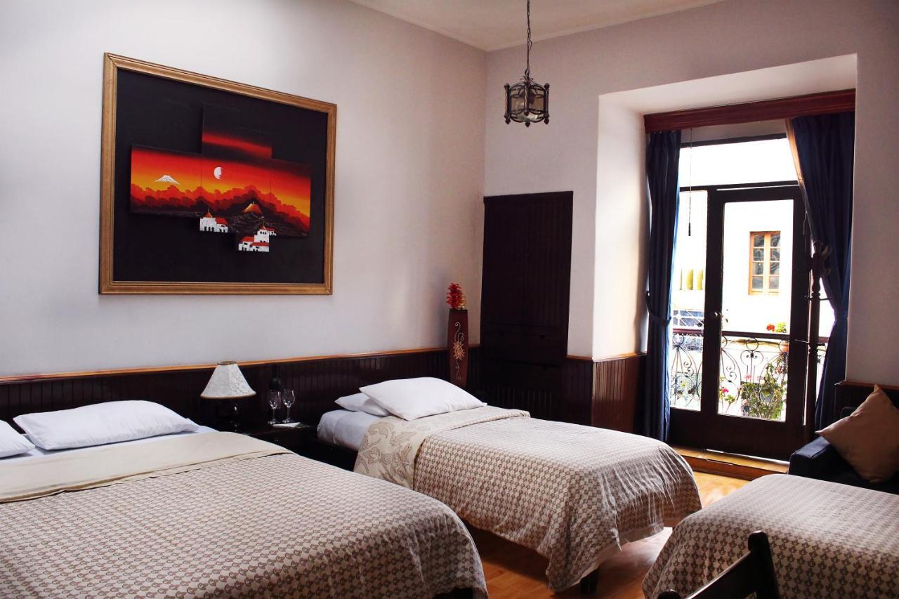 Hotel Montecarlo Riobamba Bagian luar foto